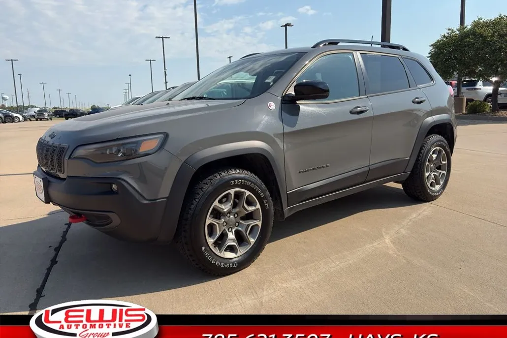 2022 Jeep Cherokee Trailhawk photo 1