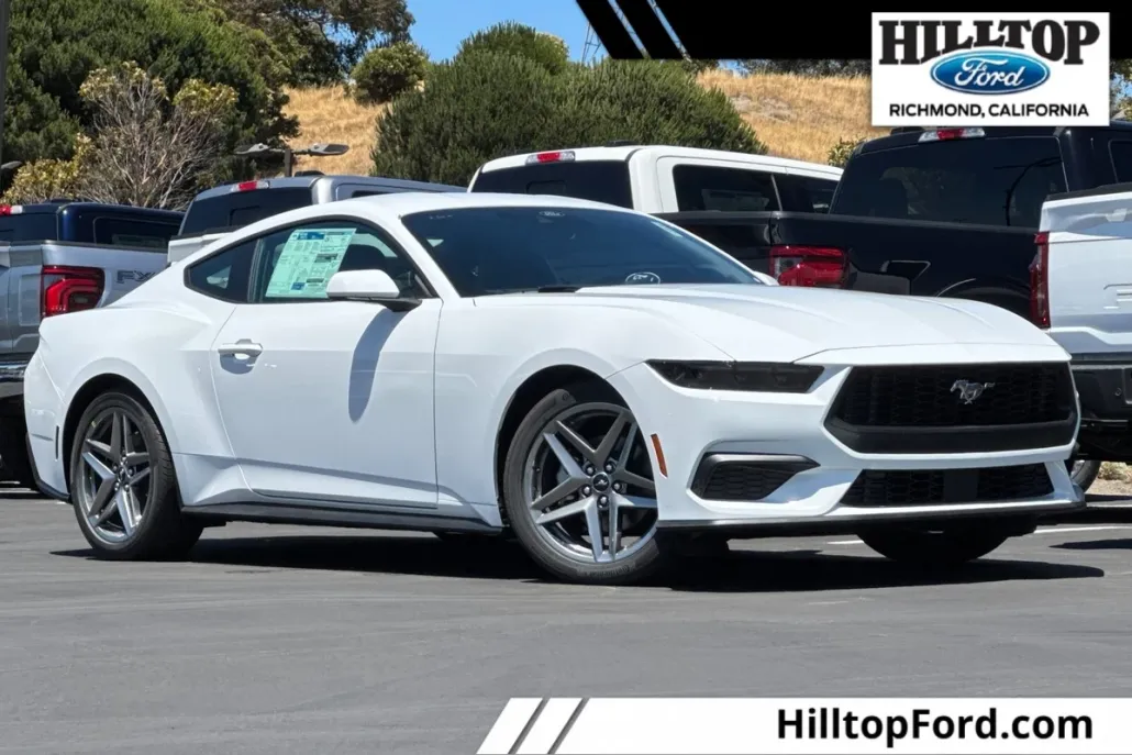 2025 Ford Mustang EcoBoost photo 1