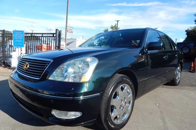 2001 Lexus LS 430 Luxury photo 1