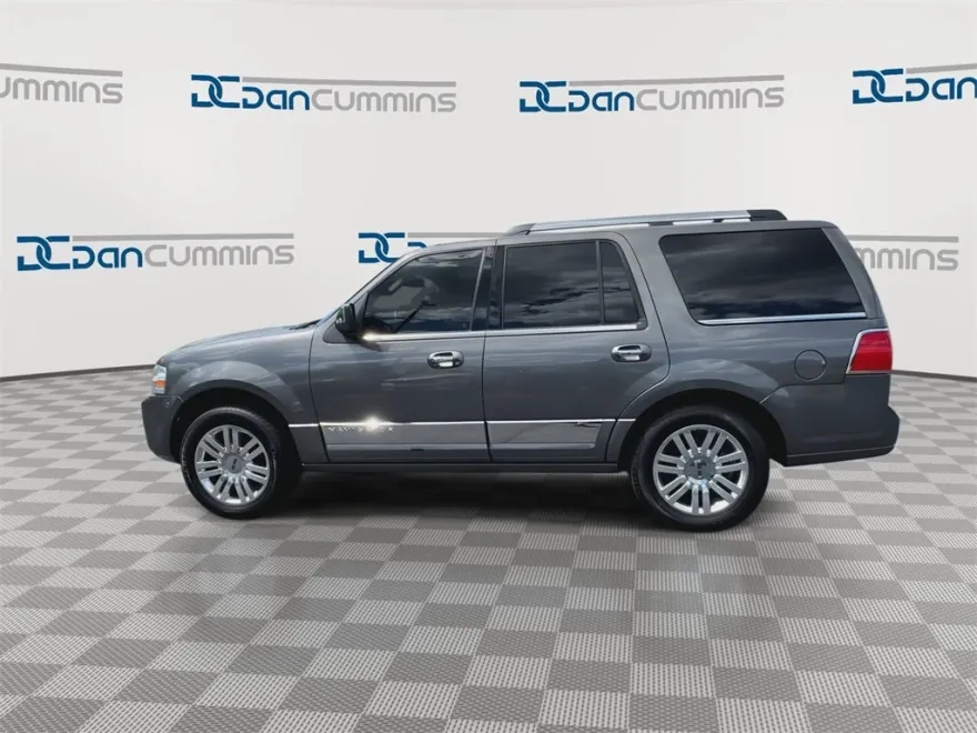2014 Lincoln Navigator Base photo 1