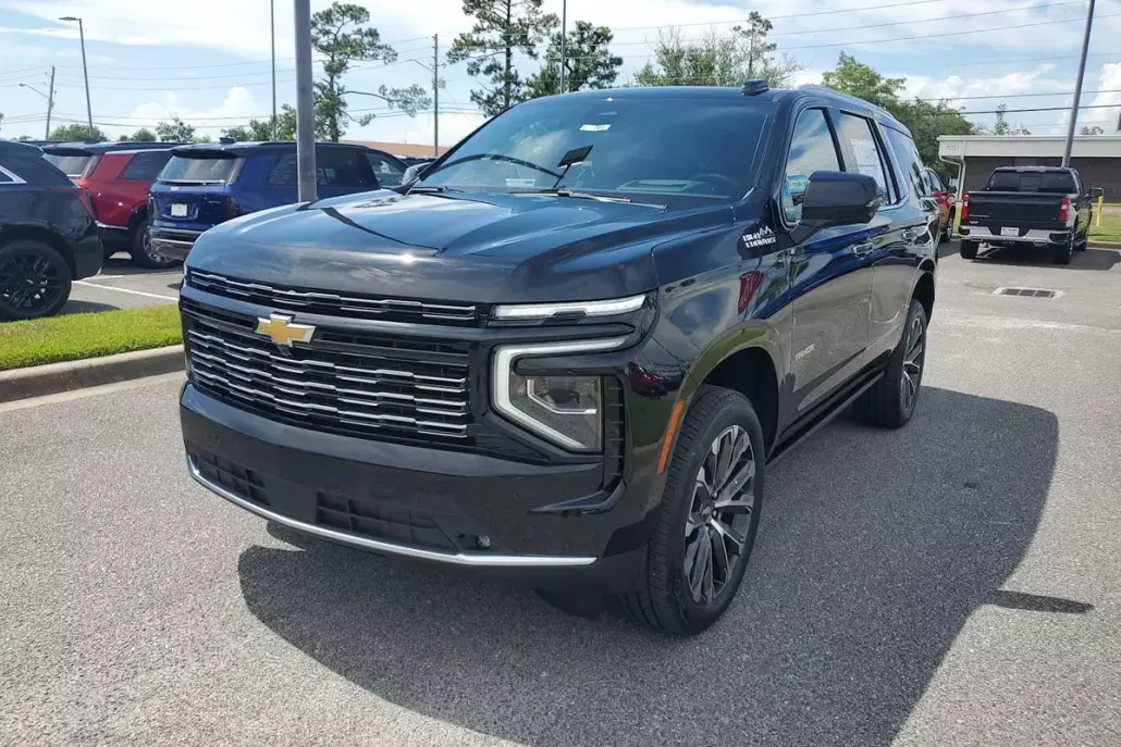 2025 Chevrolet Tahoe High Country photo 1