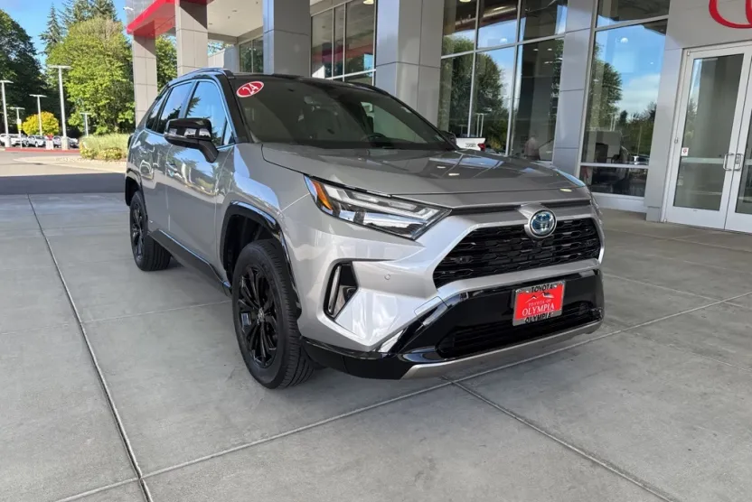 2024 Toyota RAV4 Hybrid XSE photo 1