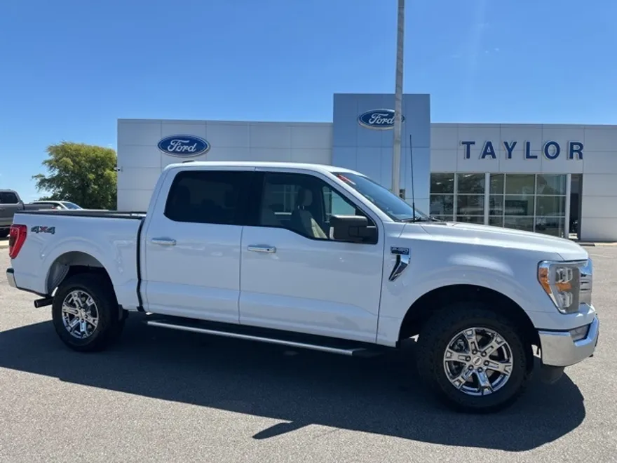 2023 Ford F-150 XLT photo 1