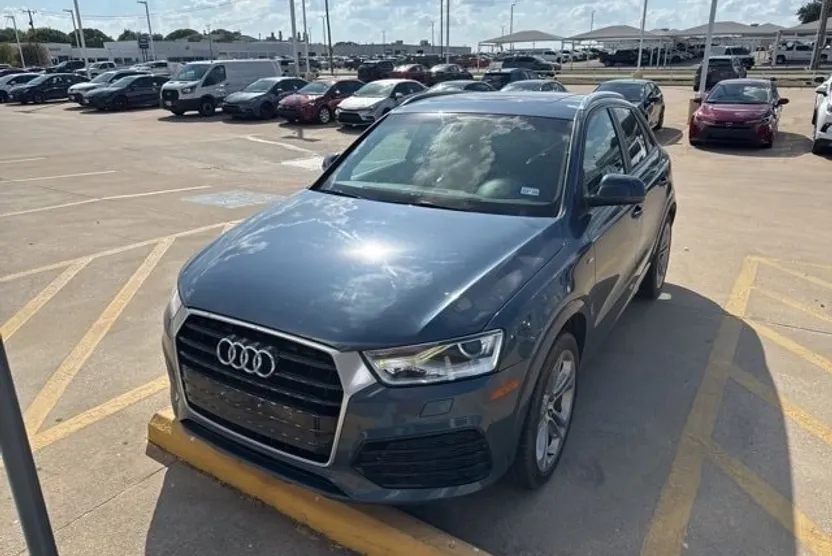 2018 Audi Q3 Premium photo 1