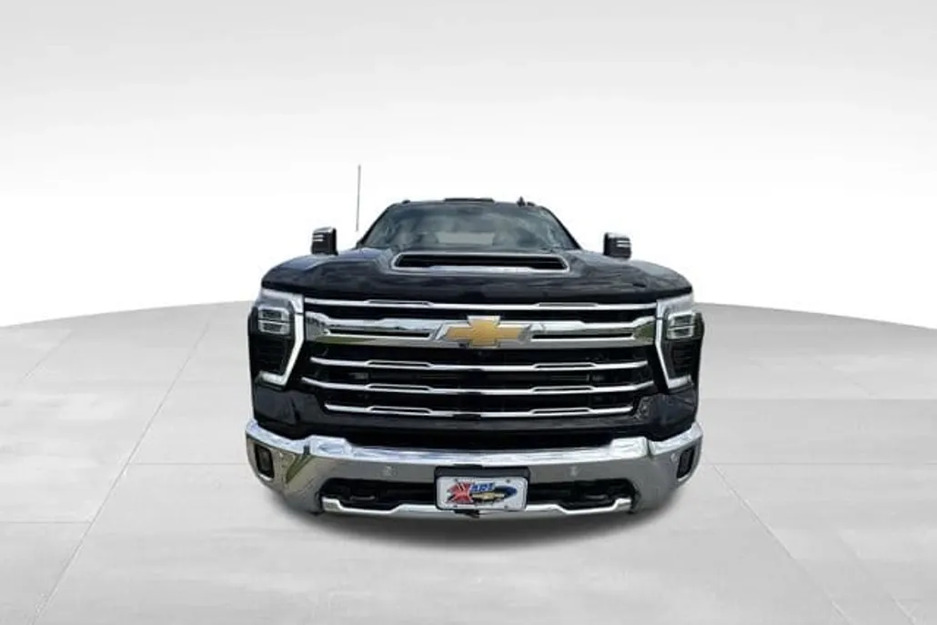 2024 Chevrolet Silverado 2500HD LTZ photo 1