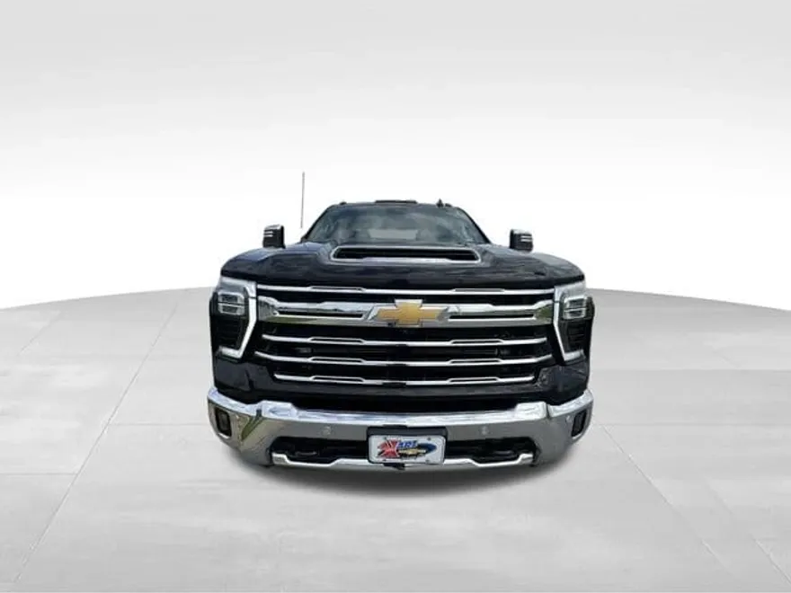 2024 Chevrolet Silverado 2500HD LTZ photo 1