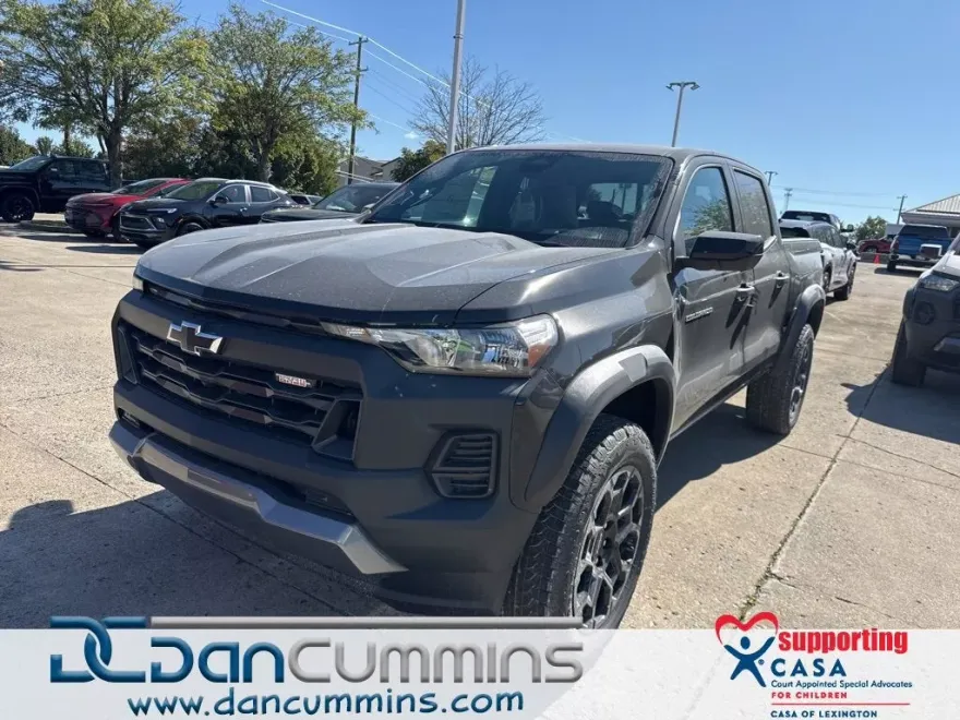 2026 Chevrolet Colorado Trail Boss photo 1