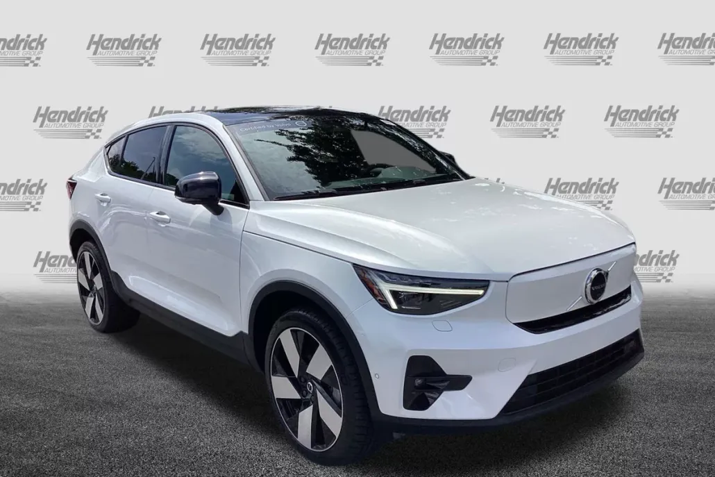 2023 Volvo C40 Recharge Ultimate photo 1