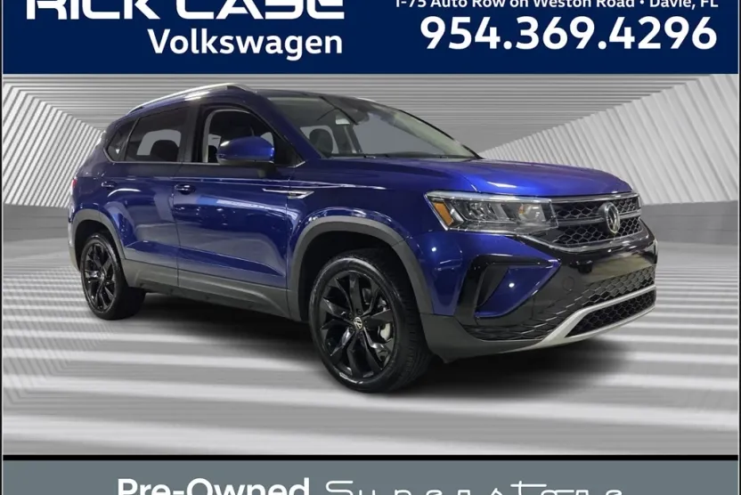 2022 Volkswagen Taos SE photo 1