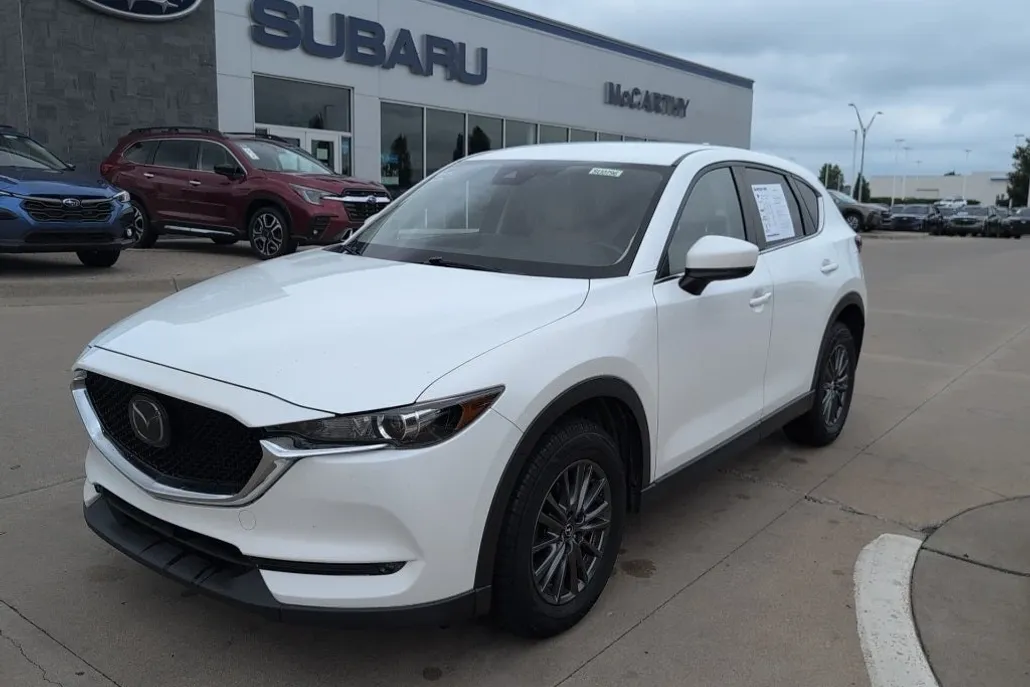 2021 Mazda CX-5 Touring photo 1