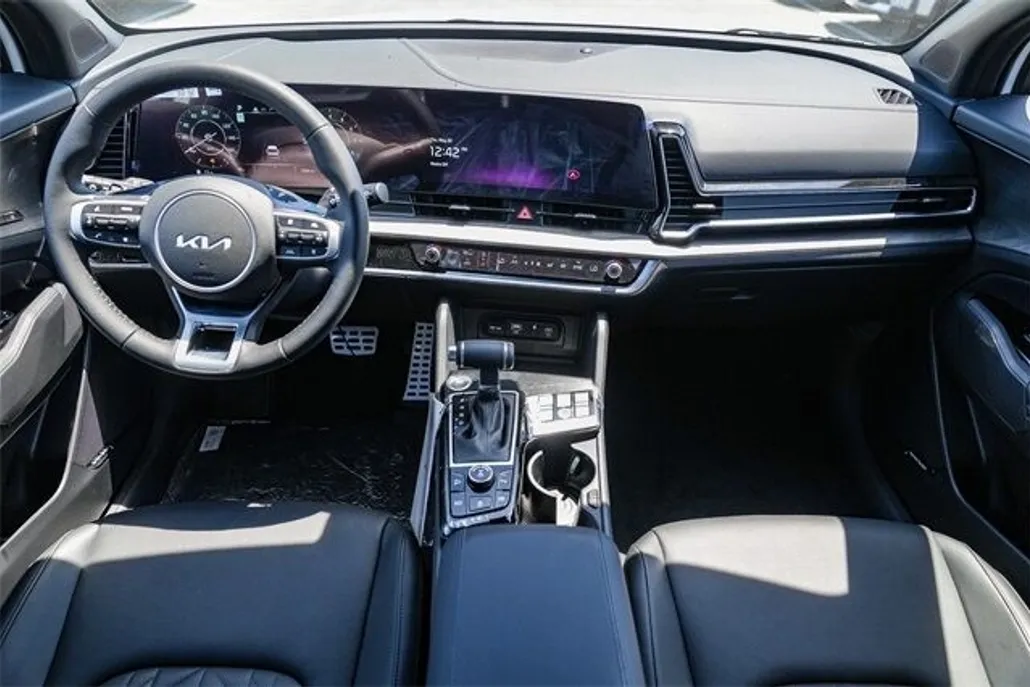 2025 Kia Sportage X-Pro Prestige photo 1