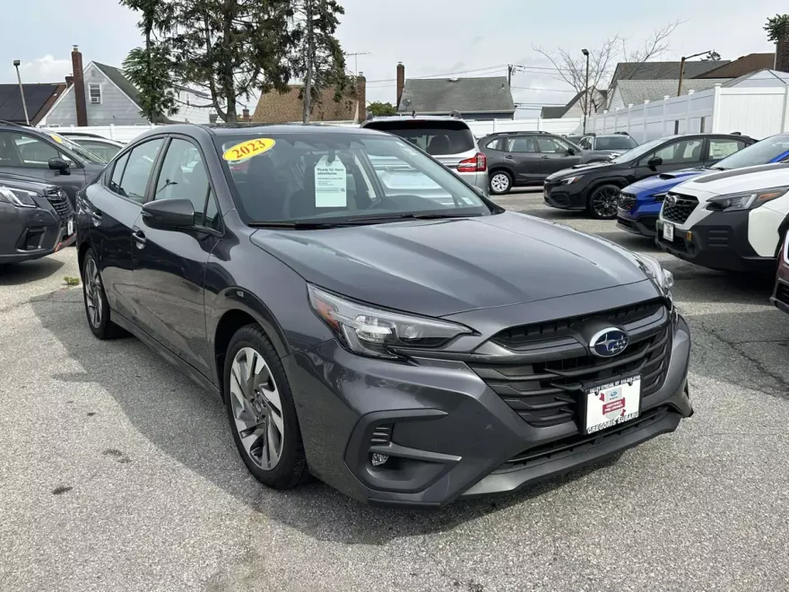 2023 Subaru Legacy Limited photo 1