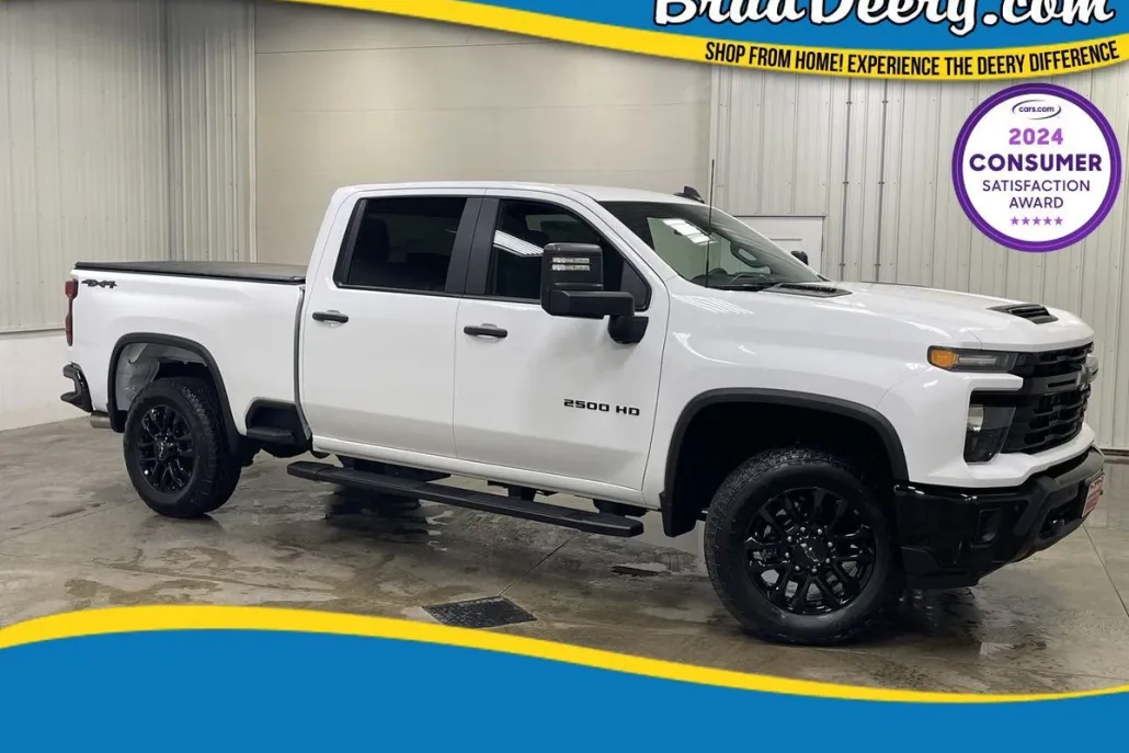 2025 Chevrolet Silverado 2500HD Custom photo 1