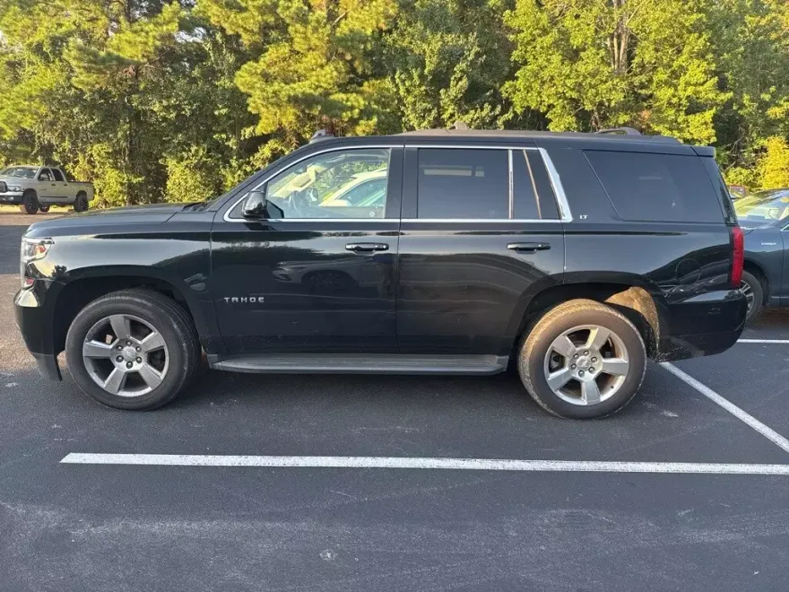 2018 Chevrolet Tahoe LT photo 1