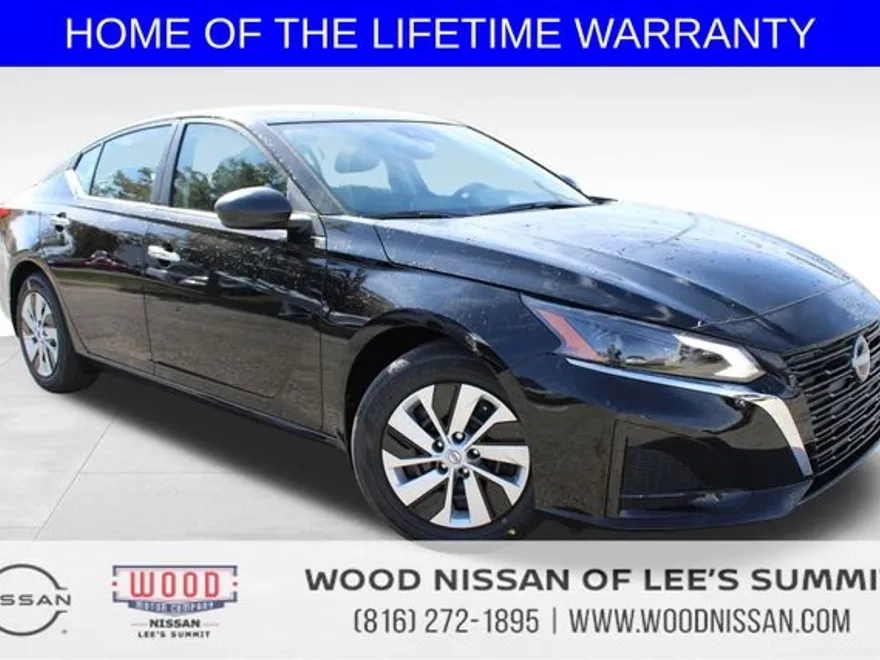 2025 Nissan Altima S photo 1
