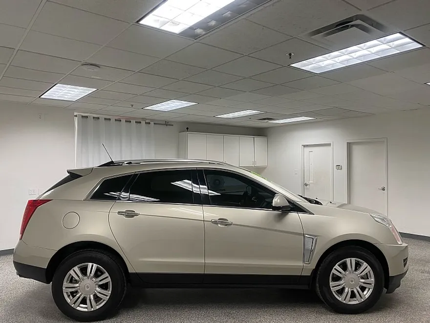 2015 Cadillac SRX Luxury photo 1