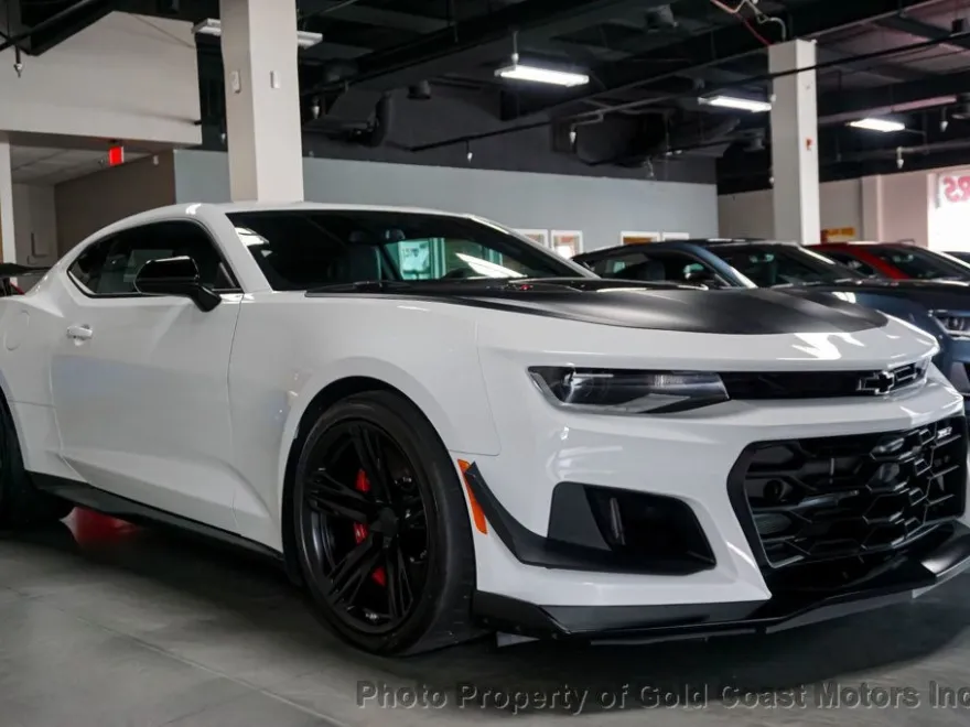2020 Chevrolet Camaro ZL1 1LE photo 2