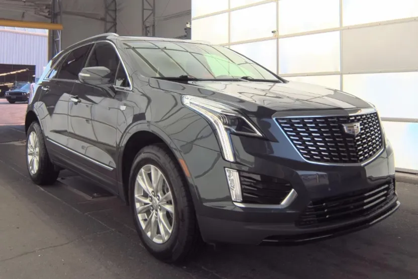 2023 Cadillac XT5 Luxury photo 1