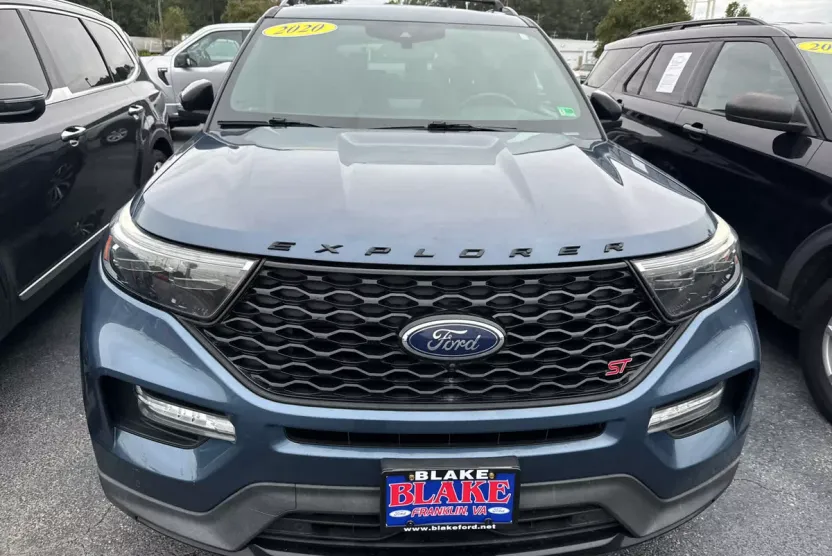 2020 Ford Explorer ST photo 1