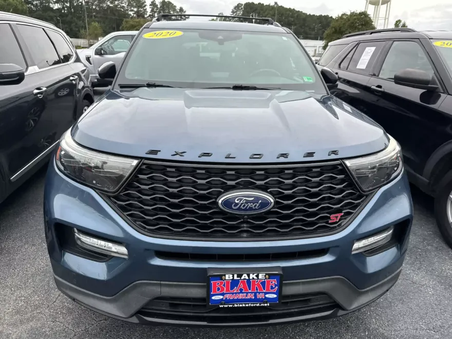2020 Ford Explorer ST photo 1