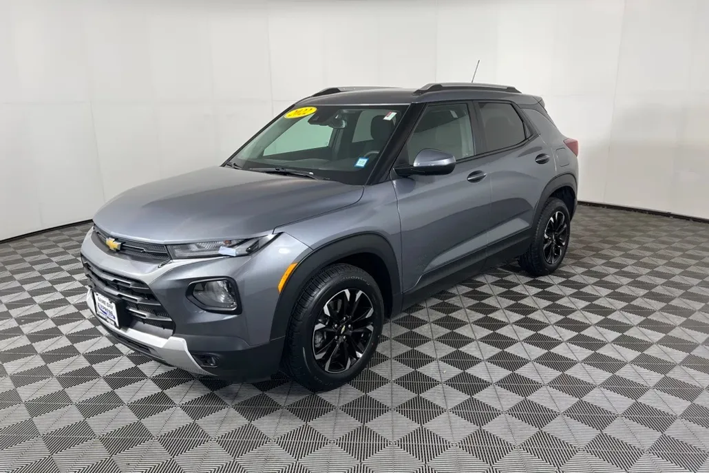 2022 Chevrolet Trailblazer LT photo 1