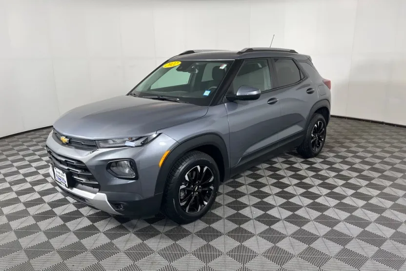 2022 Chevrolet Trailblazer LT photo 1