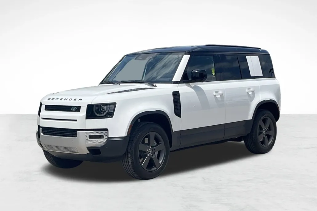 2025 Land Rover Defender 110 S photo 1
