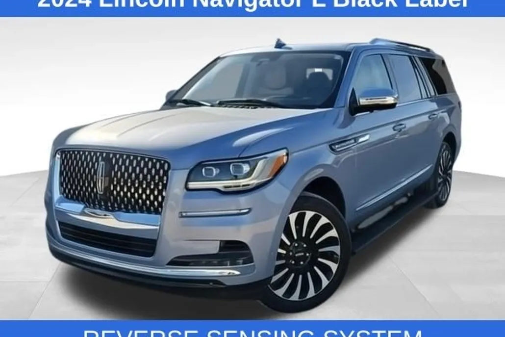 2024 Lincoln Navigator Black Label photo 1