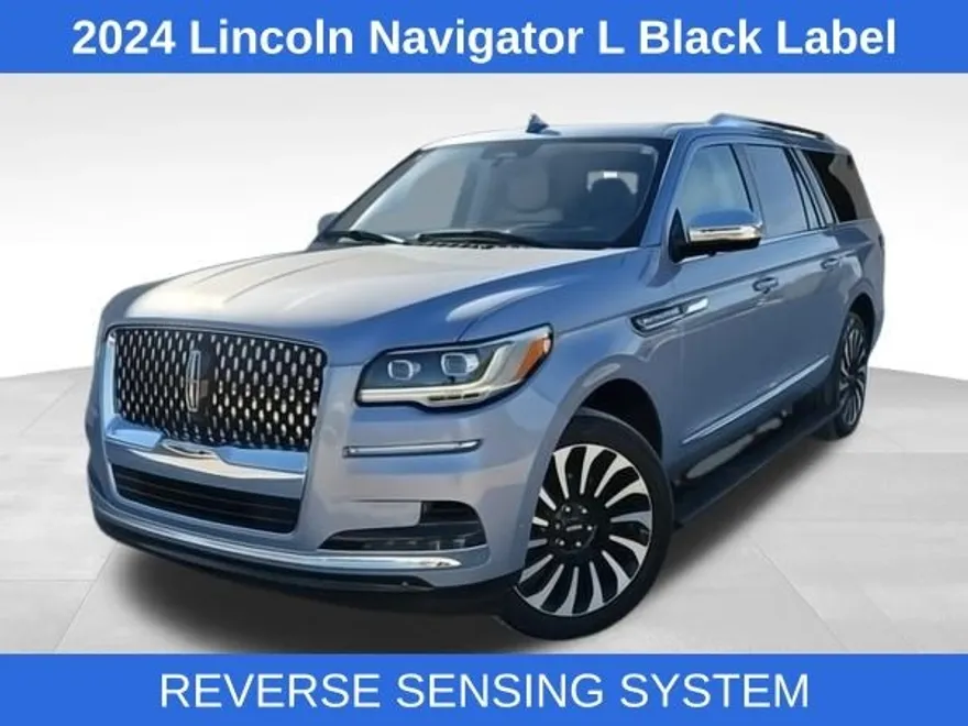 2024 Lincoln Navigator Black Label photo 1