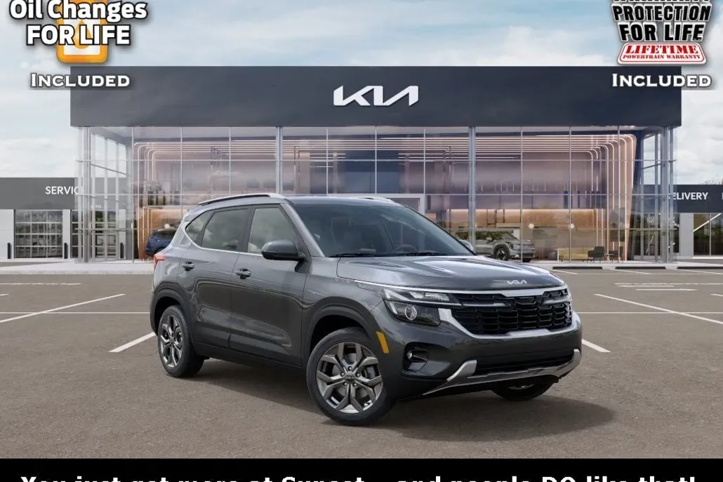 2024 Kia Seltos S photo 1