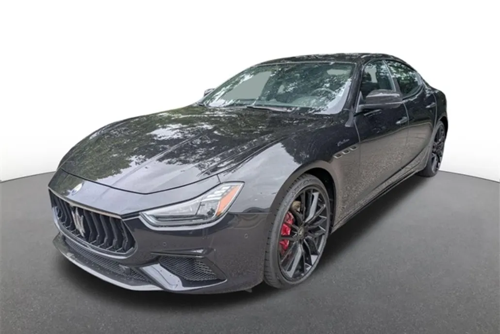 2022 Maserati Ghibli Modena Q4 photo 1