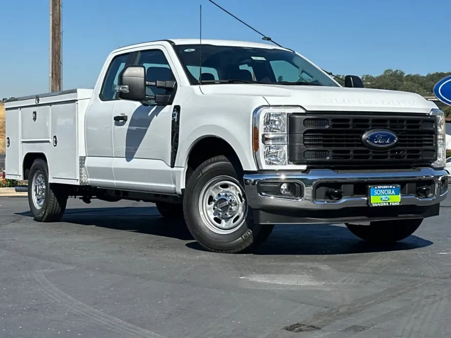 2024 Ford F-250 XL photo 1
