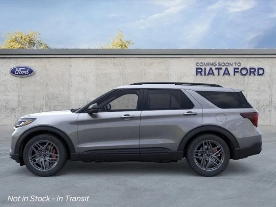 2025 Ford Explorer ST-Line photo 1
