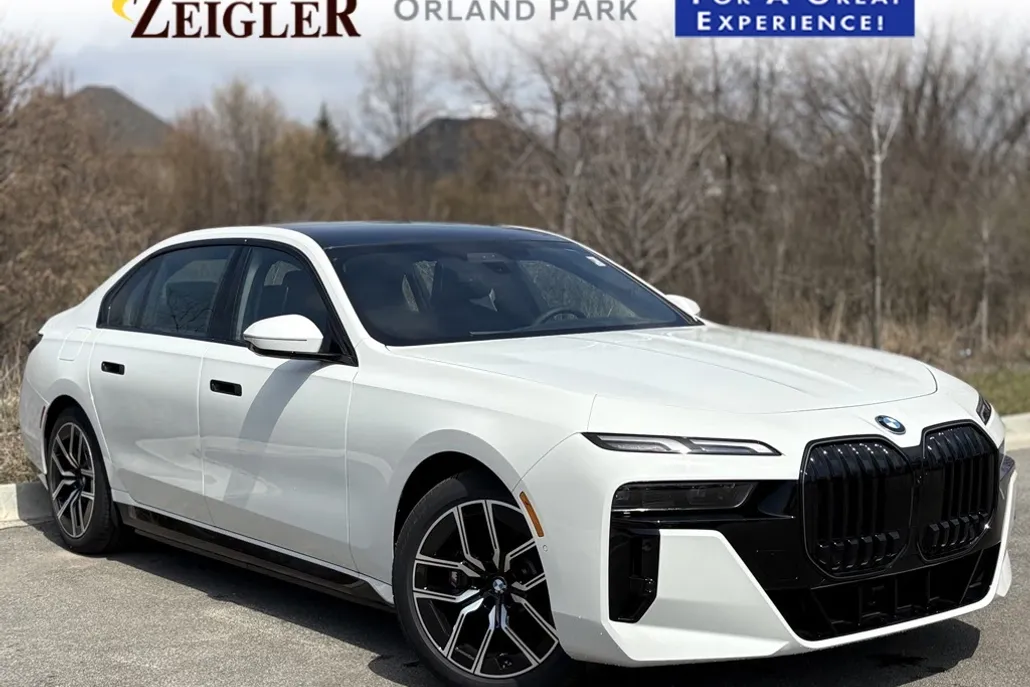 2025 Bmw i7 xDrive60 photo 1