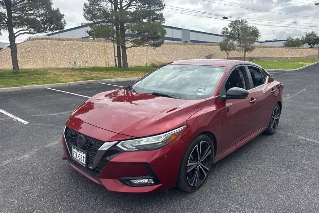 2023 Nissan Sentra SR photo 1