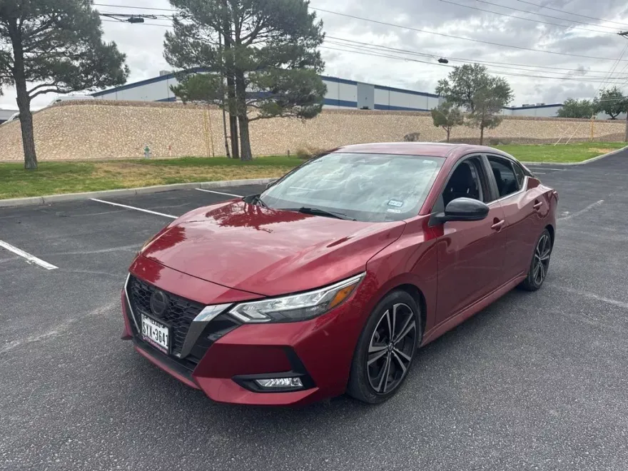 2023 Nissan Sentra SR photo 1