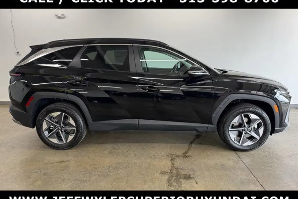 2025 Hyundai Tucson SEL Convenience photo 1