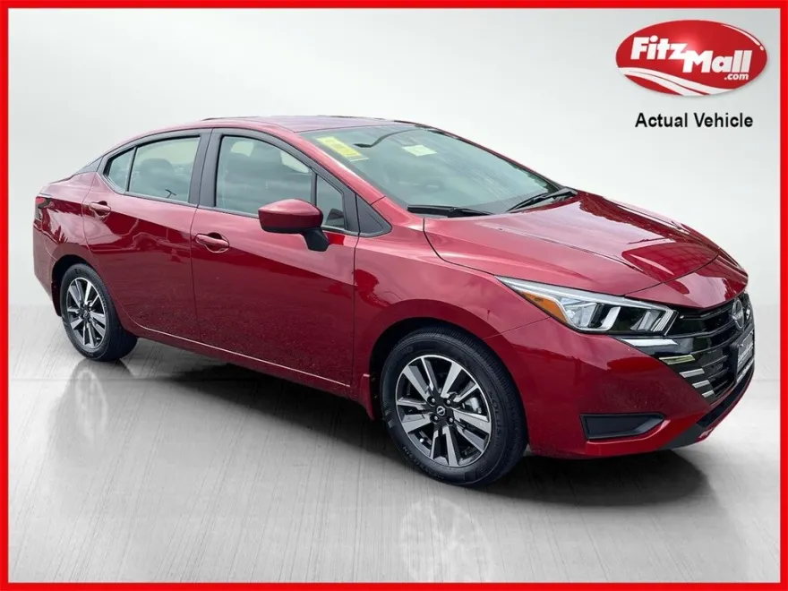 2024 Nissan Versa 1.6 SV photo 1