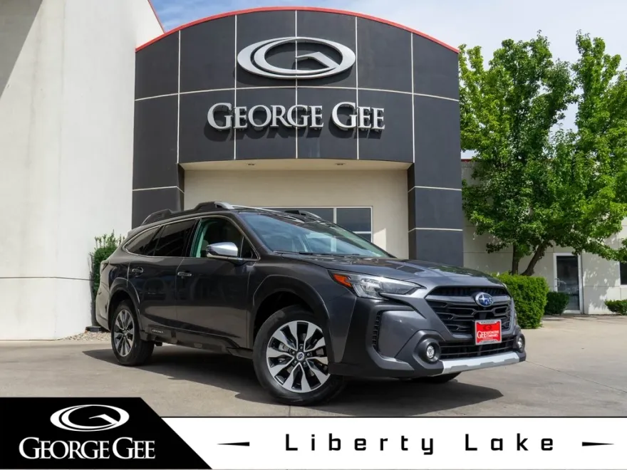 2023 Subaru Outback Touring photo 1