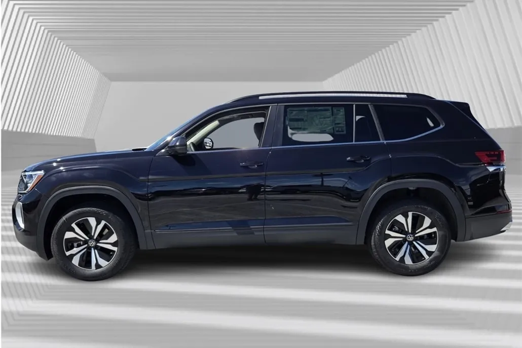 2026 Volkswagen Atlas SE photo 1