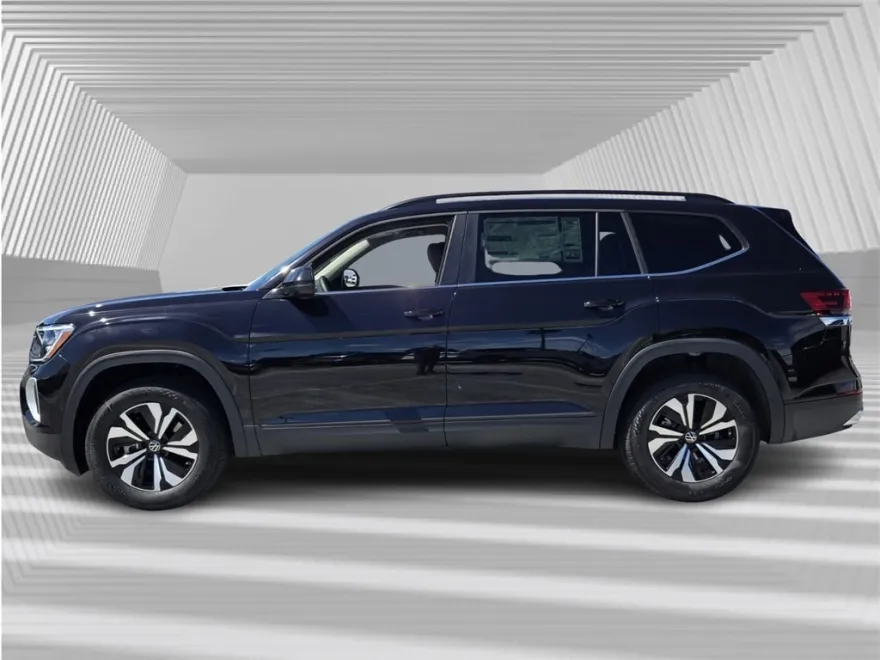 2026 Volkswagen Atlas SE photo 1