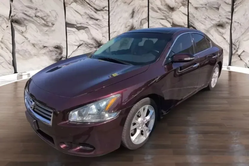 2014 Nissan Maxima SV photo 1