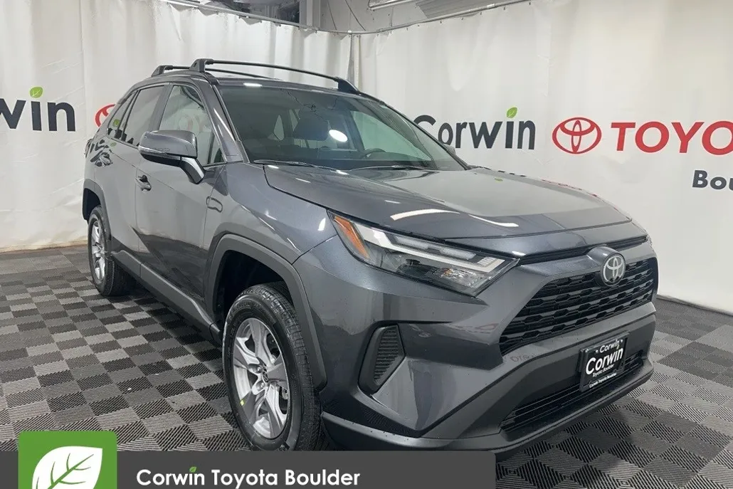 2025 Toyota RAV4 XLE photo 1