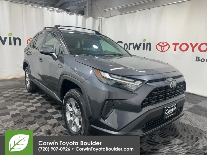 2025 Toyota RAV4 XLE photo 1