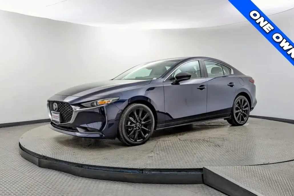 2025 Mazda Mazda3 2.5 Select Sport photo 1