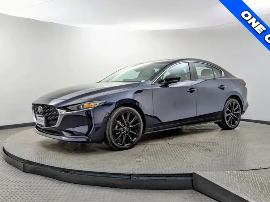 2025 Mazda Mazda3 2.5 Select Sport photo 1