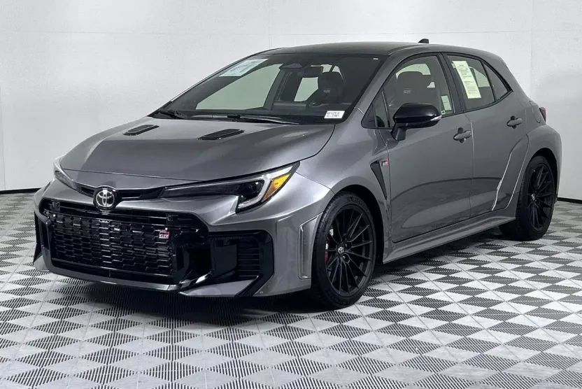 2025 Toyota Corolla GR Premium photo 1