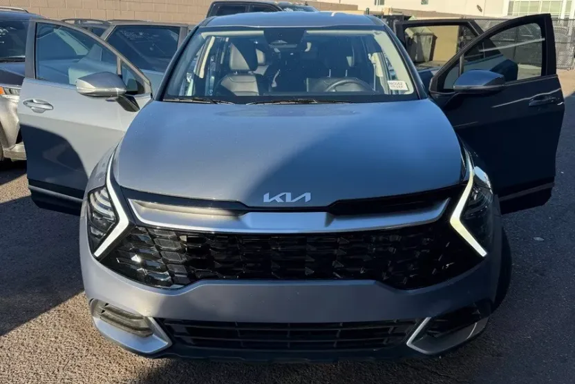 2024 Kia Sportage EX photo 1