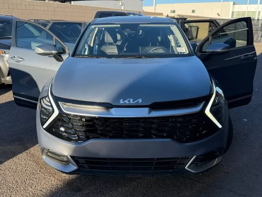 2024 Kia Sportage EX photo 1