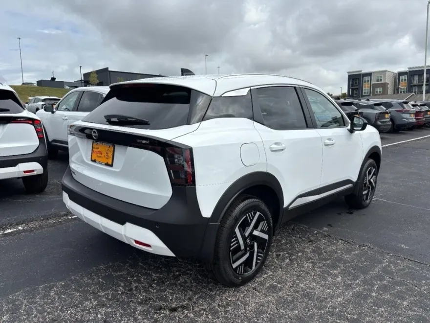 2026 Nissan Kicks SV photo 1